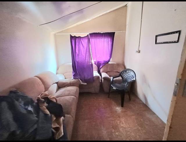 10 BEDROOM HOUSE FOR SALE IN LAUDIUM